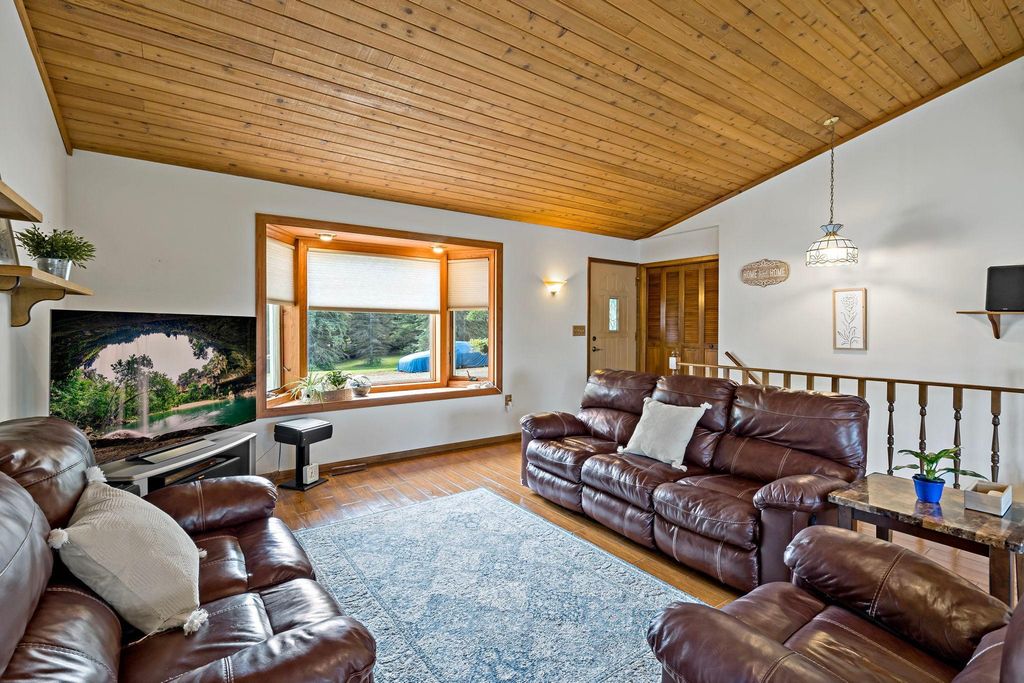 17222 Deerwood Lane, Jordan, MN 55352 — photo 5