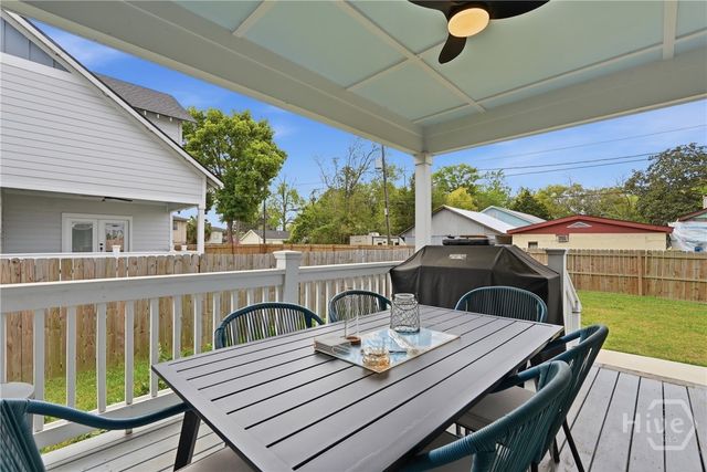 2001 E 38th Street, Savannah, GA 31404