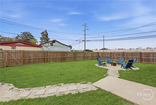 2001 E 38th Street, Savannah, GA 31404