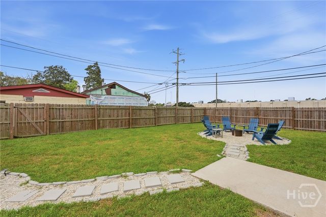 2001 E 38th Street, Savannah, GA 31404