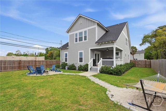 2001 E 38th Street, Savannah, GA 31404