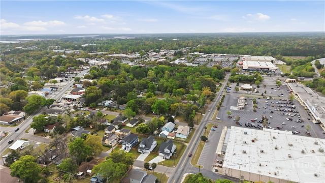 2001 E 38th Street, Savannah, GA 31404