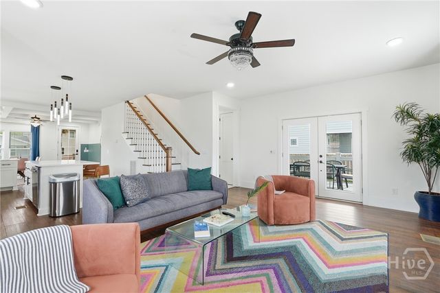 2001 E 38th Street, Savannah, GA 31404