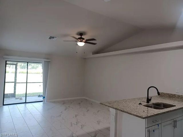 1109 SE 5th CT, Cape Coral, FL 33990