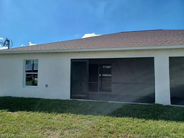 1109 SE 5th CT, Cape Coral, FL 33990