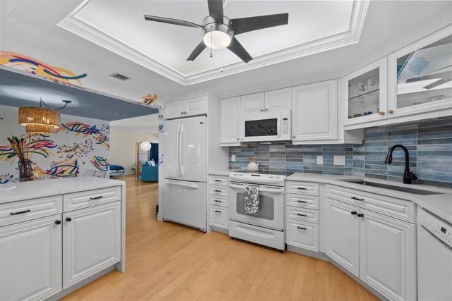 86 Mac Farlane Drive 7e, Delray Beach, FL 33483