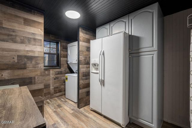 1043 Ski Mountain Road, Gatlinburg, TN 37738