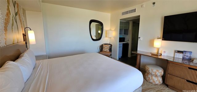 410 Atkinson Drive 1407, Honolulu, HI 96814