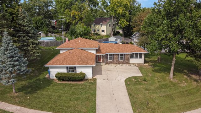 102 Hickory Lane, Morris, IL 60450