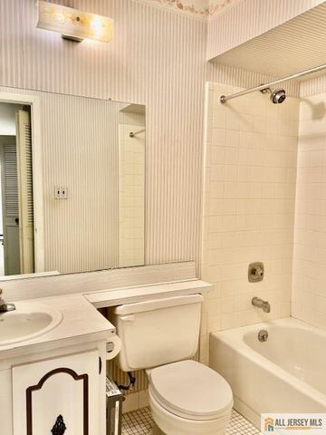 203 Covered Bridge Boulevard C, Englishtown, NJ 07726