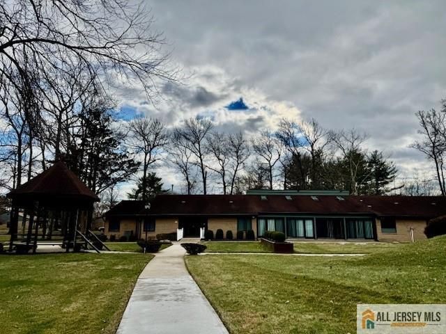 203 Covered Bridge Boulevard C, Englishtown, NJ 07726