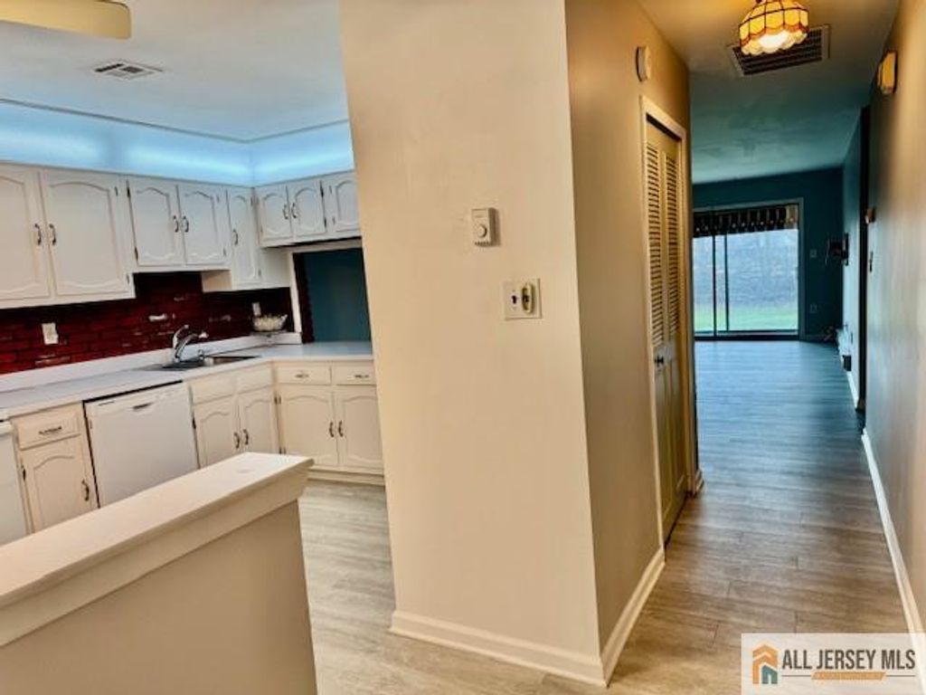 203 Covered Bridge Boulevard C, Englishtown, NJ 07726