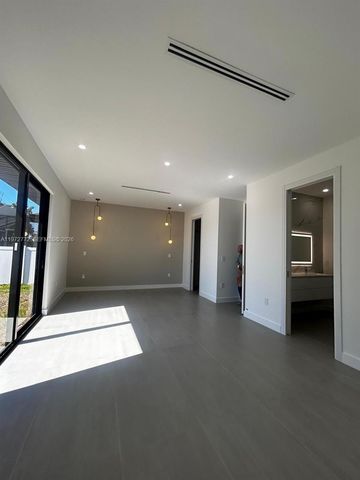 2700 SW EMBERS TE, Cape Coral, FL 33991