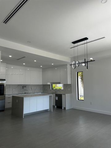 2700 SW EMBERS TE, Cape Coral, FL 33991