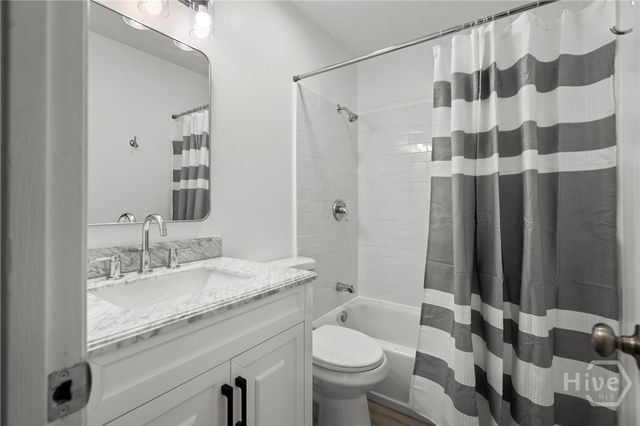 18 E White Hawthorne Drive, Savannah, GA 31419