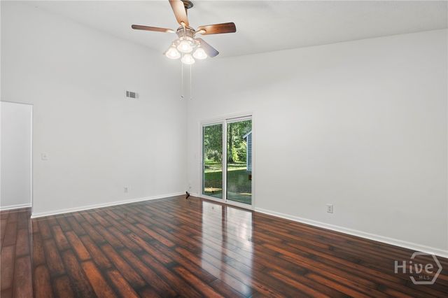 18 E White Hawthorne Drive, Savannah, GA 31419