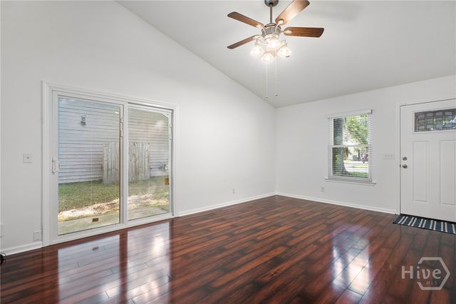 18 E White Hawthorne Drive, Savannah, GA 31419