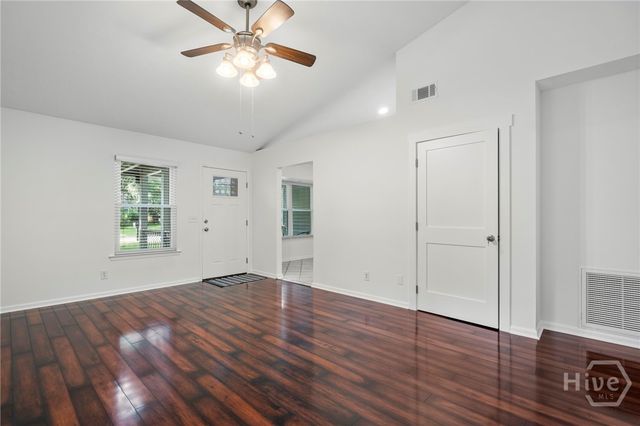 18 E White Hawthorne Drive, Savannah, GA 31419