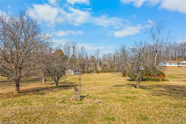 827 Dodson Mill Road, Pilot Mountain, NC 27041