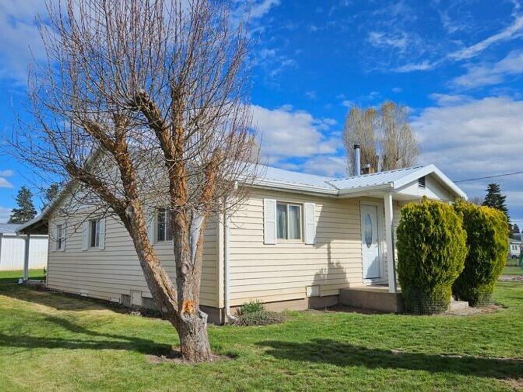 37217 Agency Lake Loop, Chiloquin, OR 97624