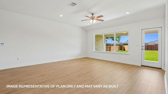 208 Rivers Edge DR, Georgetown, TX 78628