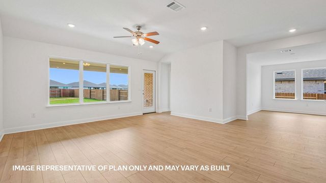 208 Rivers Edge DR, Georgetown, TX 78628