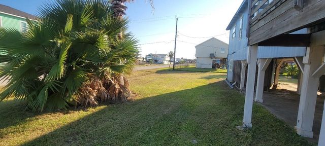 4038 Panola Drive, Galveston, TX 77554