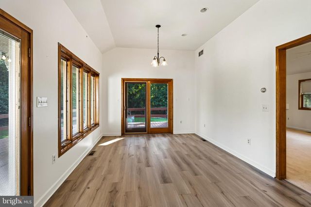 866 SHAVERTOWN RD, Garnet Valley, PA 19060