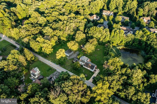 866 SHAVERTOWN RD, Garnet Valley, PA 19060