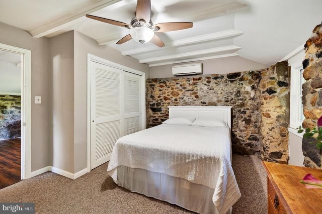 866 SHAVERTOWN RD, Garnet Valley, PA 19060