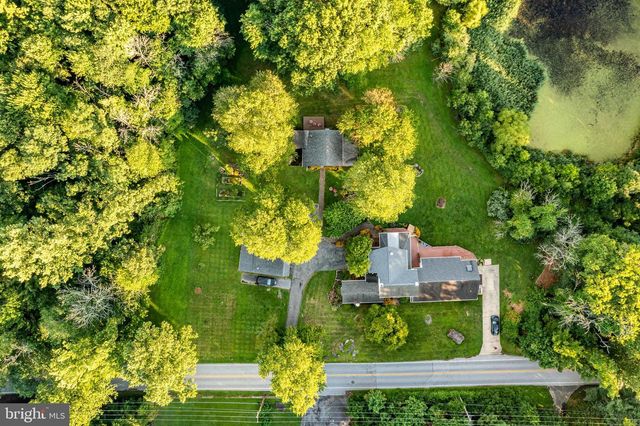 866 SHAVERTOWN RD, Garnet Valley, PA 19060