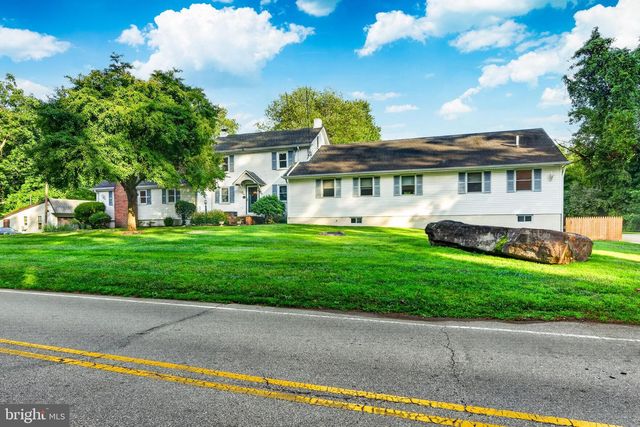 866 SHAVERTOWN RD, Garnet Valley, PA 19060