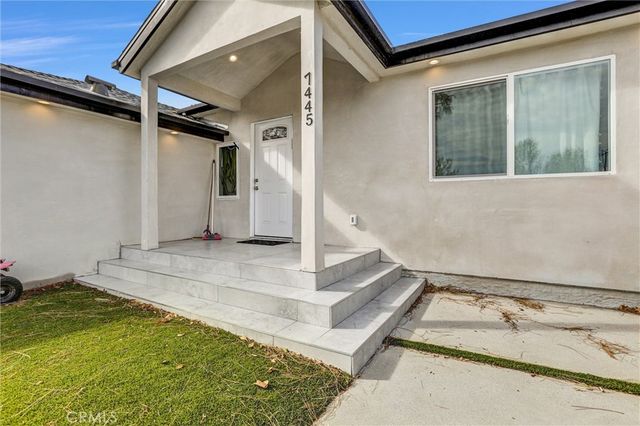7445 Oakdale Avenue, Winnetka, CA 91306