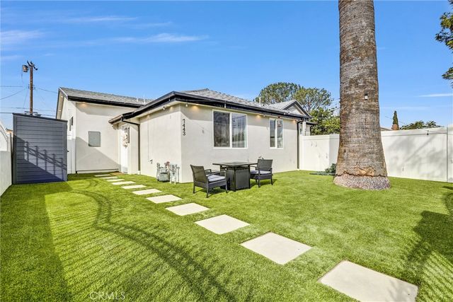 7445 Oakdale Avenue, Winnetka, CA 91306