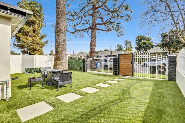 7445 Oakdale Avenue, Winnetka, CA 91306