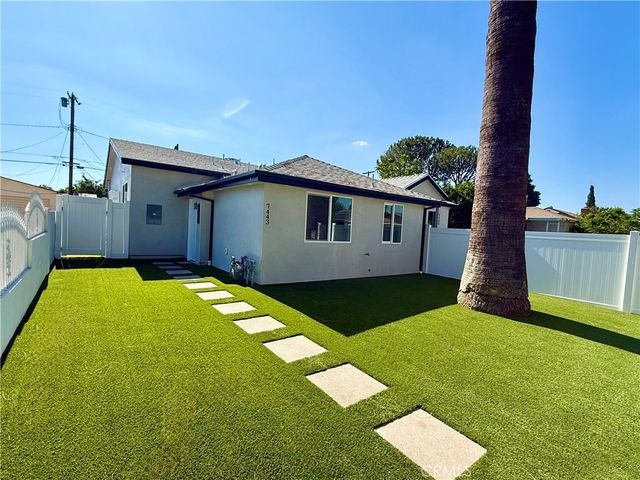 7445 Oakdale Avenue, Winnetka, CA 91306