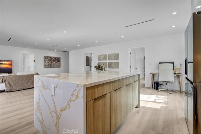 7445 Oakdale Avenue, Winnetka, CA 91306
