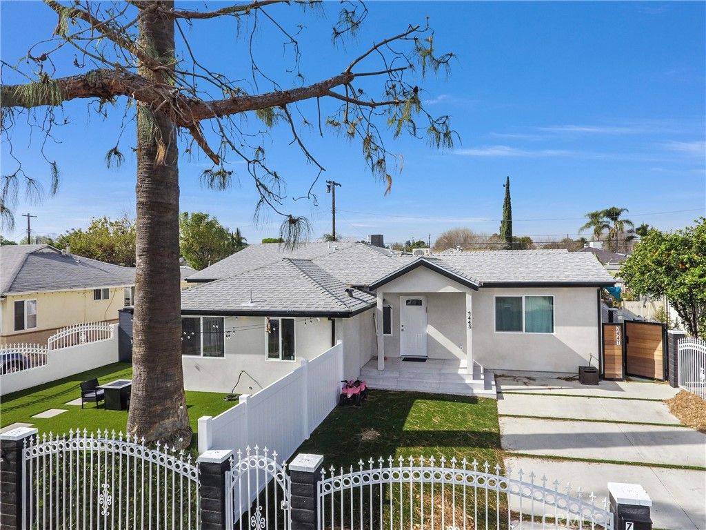 7445 Oakdale Avenue, Winnetka, CA 91306