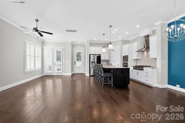 8910 Matthews Farm Lane, Charlotte, NC 28277