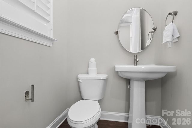 8910 Matthews Farm Lane, Charlotte, NC 28277
