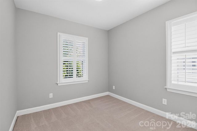 8910 Matthews Farm Lane, Charlotte, NC 28277
