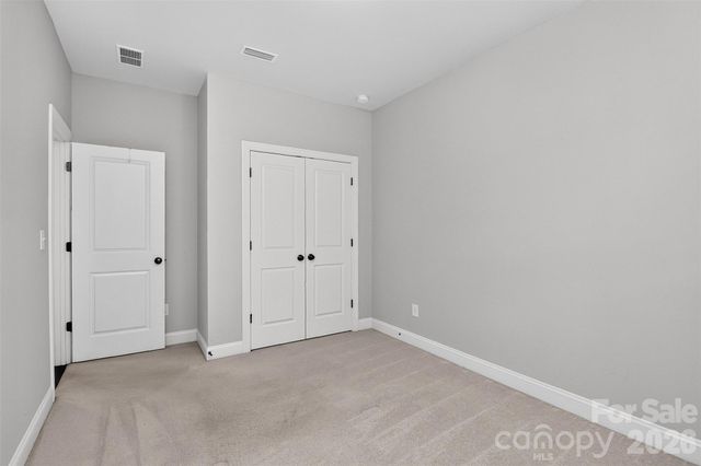 8910 Matthews Farm Lane, Charlotte, NC 28277
