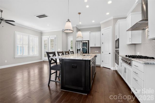8910 Matthews Farm Lane, Charlotte, NC 28277