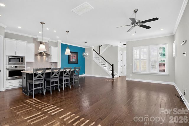 8910 Matthews Farm Lane, Charlotte, NC 28277