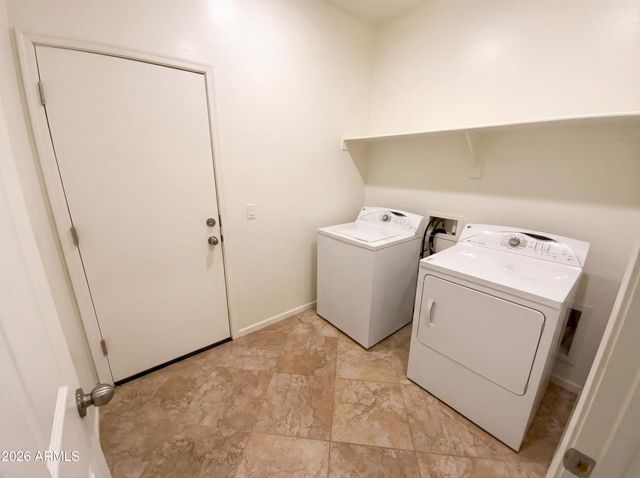 10786 W BRONCO Trail, Peoria, AZ 85383