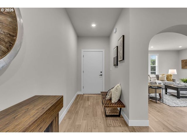 5007 Se STARK St, Portland, OR 97215