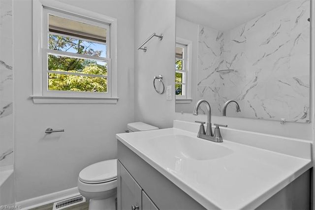 1804 Woodmere Drive, Greensboro, NC 27405