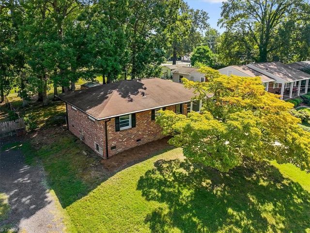 1804 Woodmere Drive, Greensboro, NC 27405