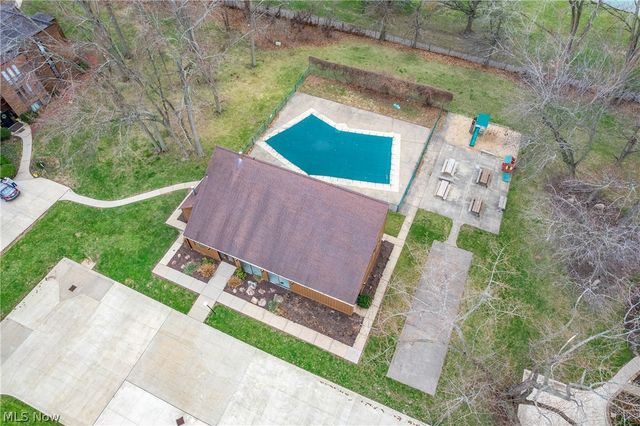 33803 Electric Boulevard A16, Avon Lake, OH 44012