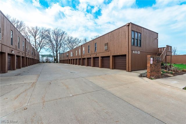 33803 Electric Boulevard A16, Avon Lake, OH 44012